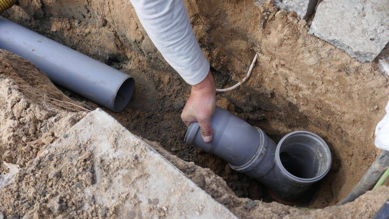 Locuitorii din Văratic, invitați la dezbatere: urmează a fi consultată taxa pentru canalizare 1 Foto simbol