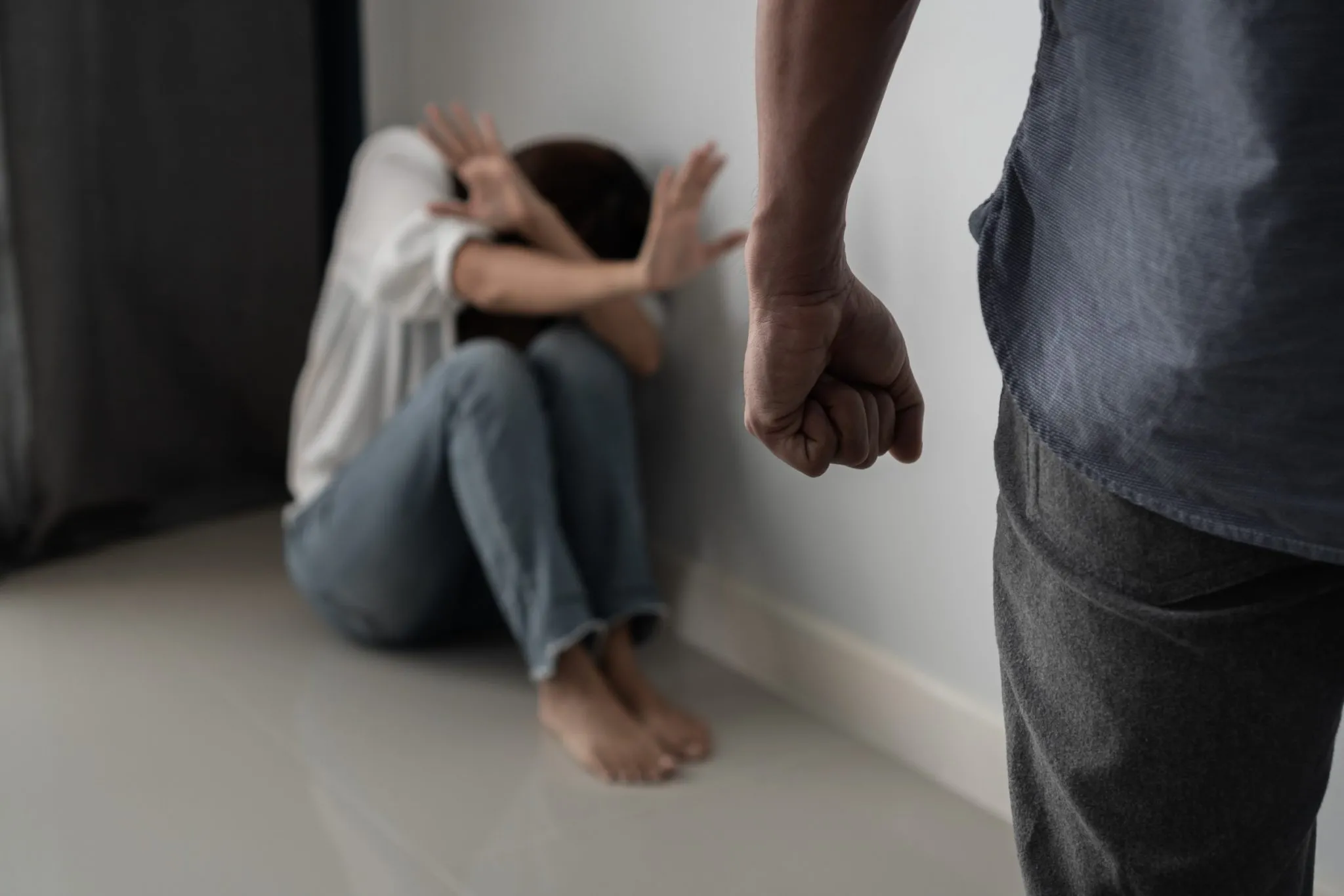 Condamnat la închisoare pentru violență în familie: și-a atacat sora cu un cuțit într-o localitate din raionul Ialoveni 1 violenta in familie simbol
