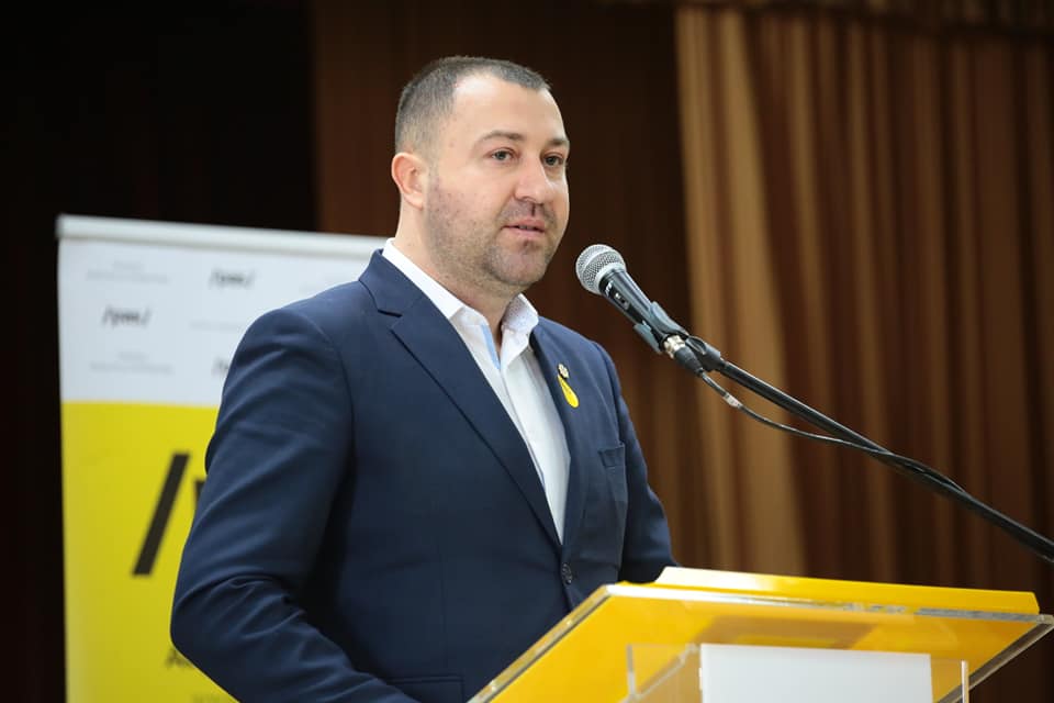 De ce Petru Frunze nu se află pe lista PAS pentru alegerile parlamentare din 28 septembrie? 1 petru frunze