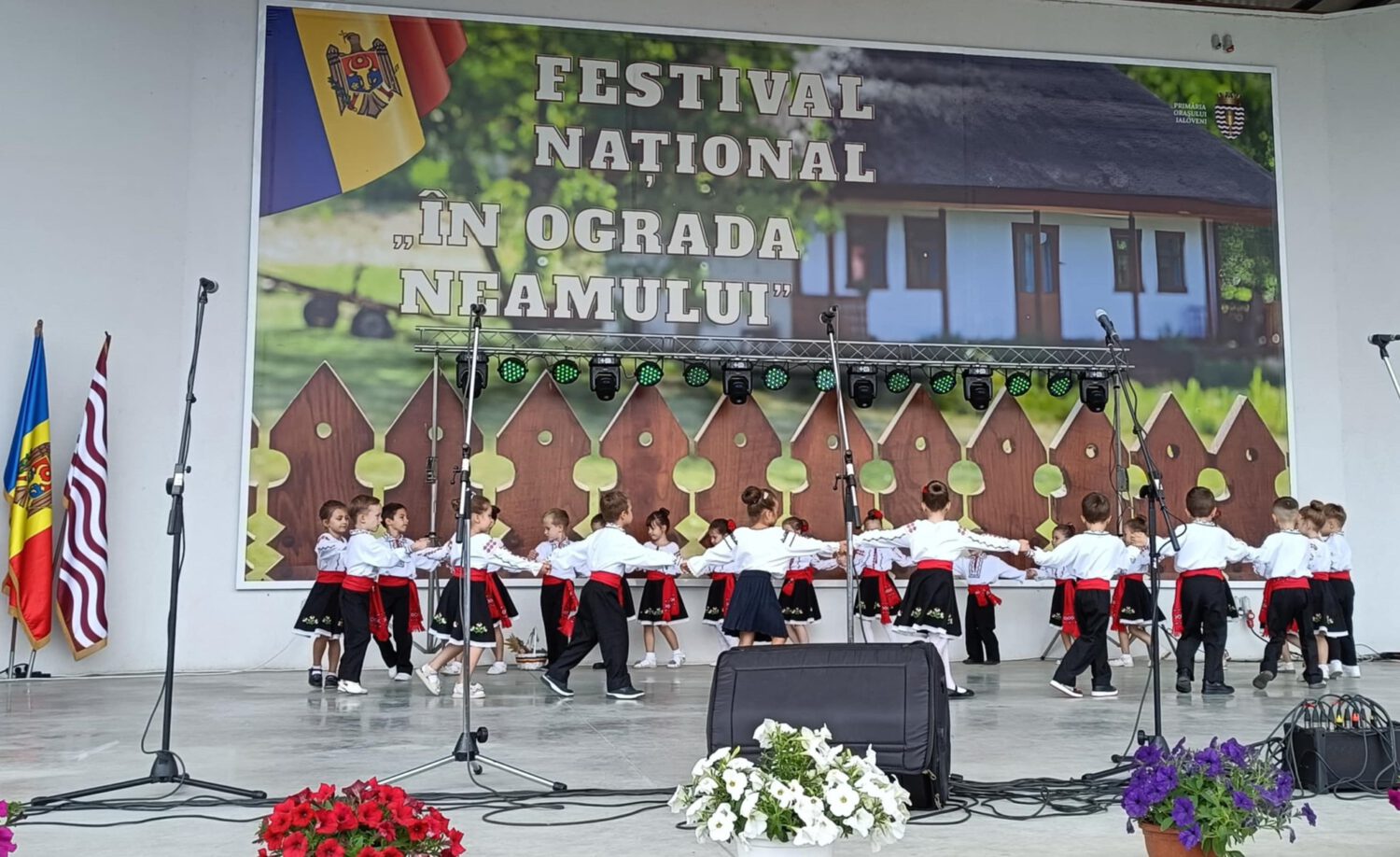 FOTO/ Prima ediție a Festivalului „În ograda neamului”, organizată la Ialoveni 3 537331956 1172008921620349 3892460398355770788 n