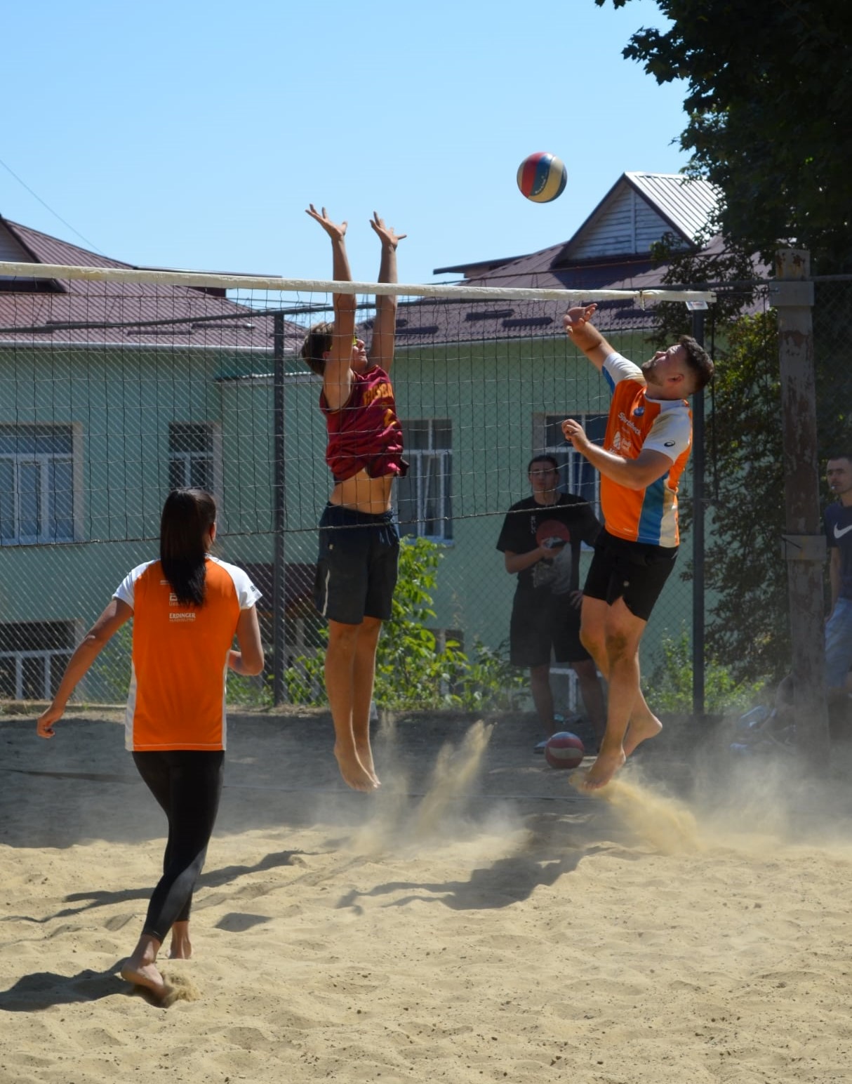 Campionatul orașului Ialoveni la volei de plajă mixt 2025 și-a desemnat câștigătorii 1 volei de plaja 2025 1