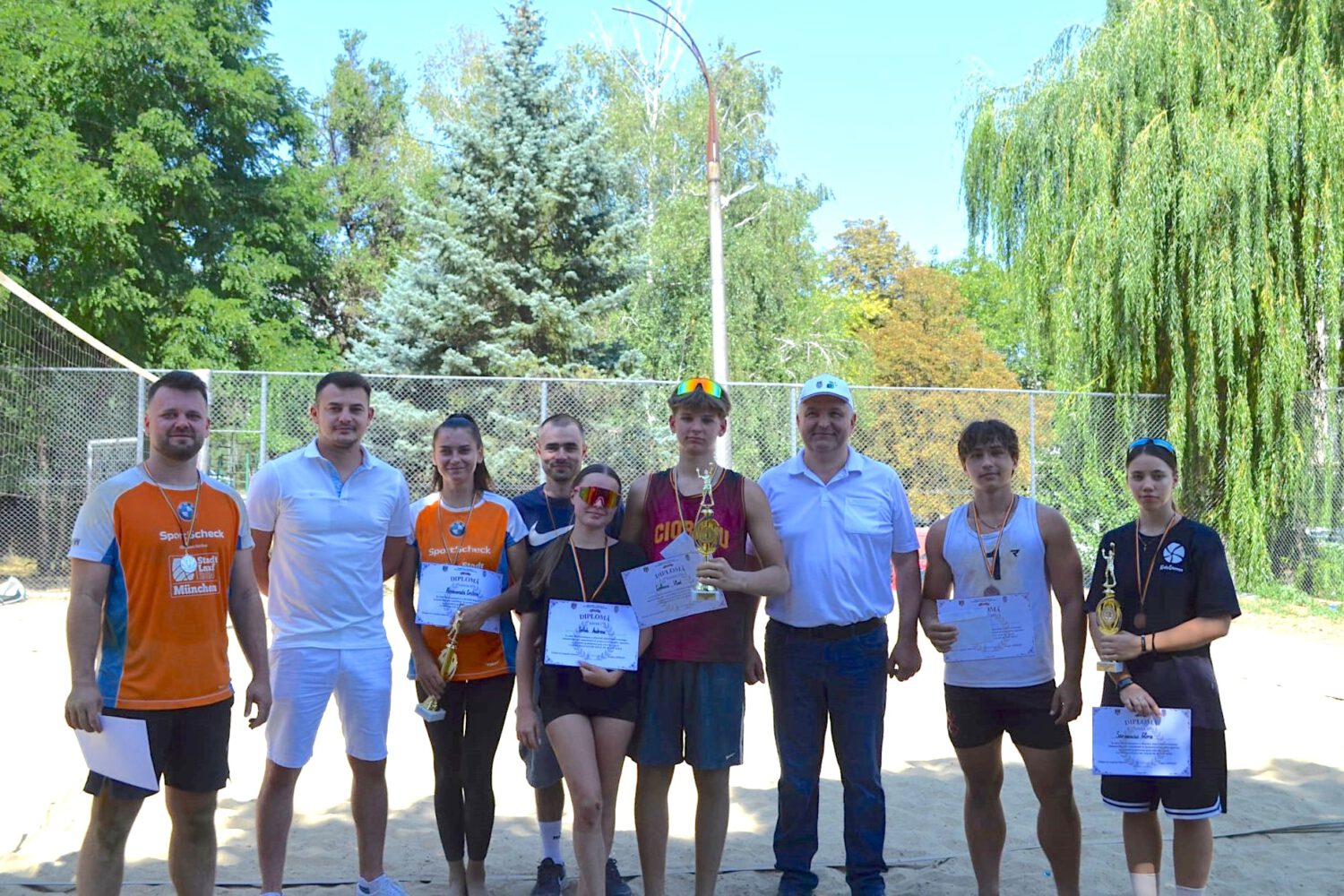 Campionatul orașului Ialoveni la volei de plajă mixt 2025 și-a desemnat câștigătorii 2 volei de plaja 2025 2