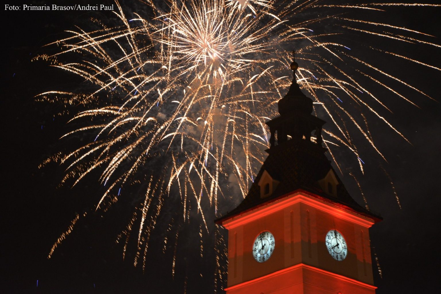 Brașovul renunță la artificii de Revelion și le înlocuiește cu joc de lasere 1 artificii brasov