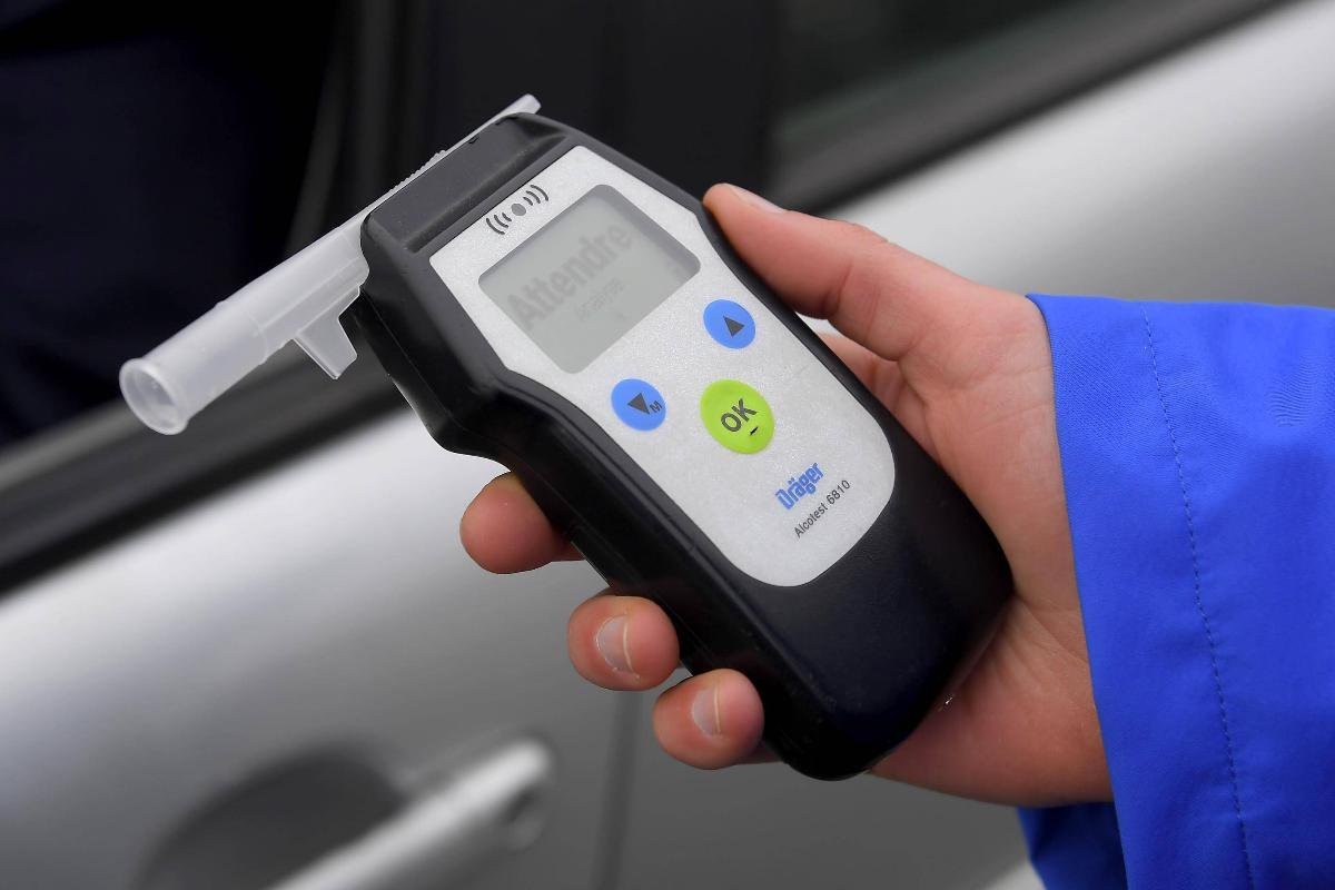 75.000 de lei amendă pentru conducerea în stare de ebrietate 1 drager beat volan