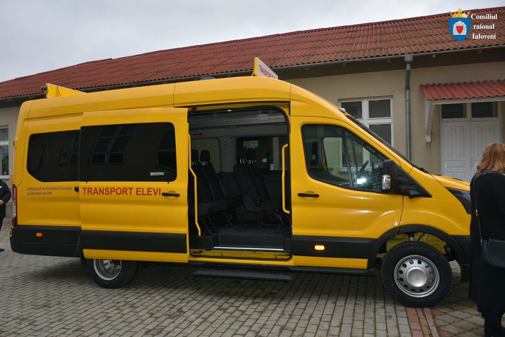 autobuz scolar 2025 1