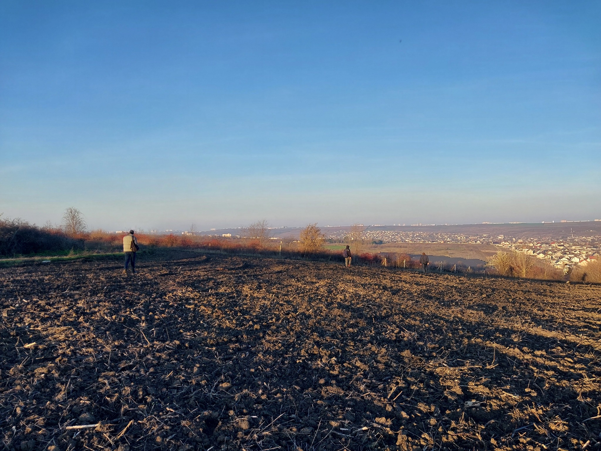 Descoperiri arheologice importante la hotarul orașului Ialoveni: două așezări getice și una din epoca bronzului, identificate recent 1 descoperiri arheologice ialoveni 2