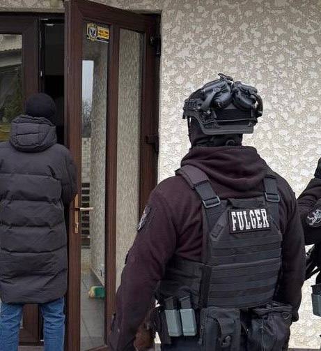 Oamenii legii, cu percheziții în Ialoveni și Chișinău 1 622620050 1339104818260199 7917008065201402133 n