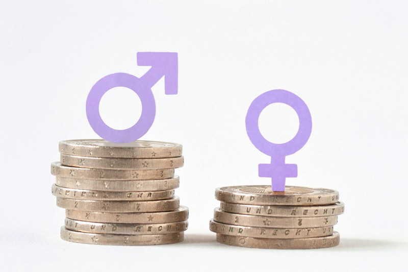 Femeile trebuie să lucreze 41 de zile în plus pentru același salariu anual ca al bărbaților 1 Gender pay gap