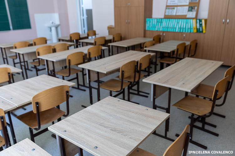 Peste 100 de mii de elevi vor fi informați despre riscurile consumului de droguri 1 scoala