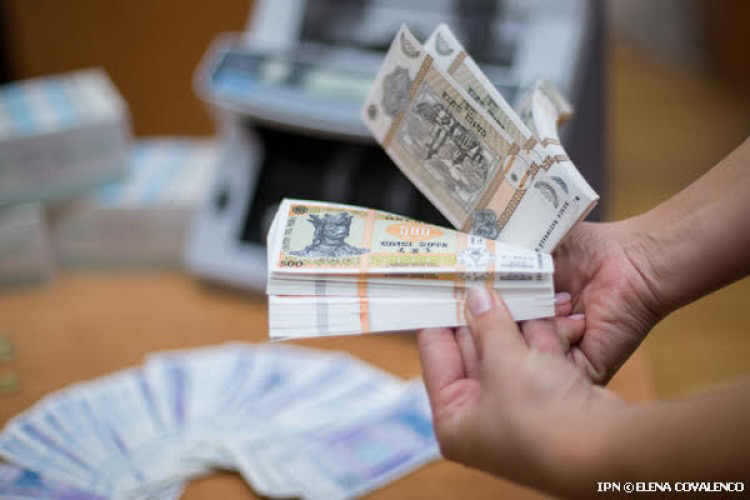 Bani inspector ani avere