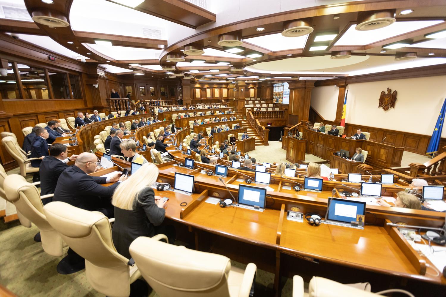 parlament moldova csi