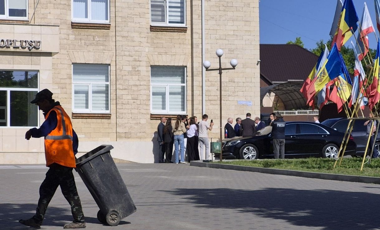 FOTO, VIDEO // Ozerov, vizită neanunțată în Găgăuzia. Moscova vrea să blocheze un compromis electoral între Chișinău și Comrat 1 main 1779869449684 2eb203c1 2ecf 4cc7 88f5 238cc8ea8346
