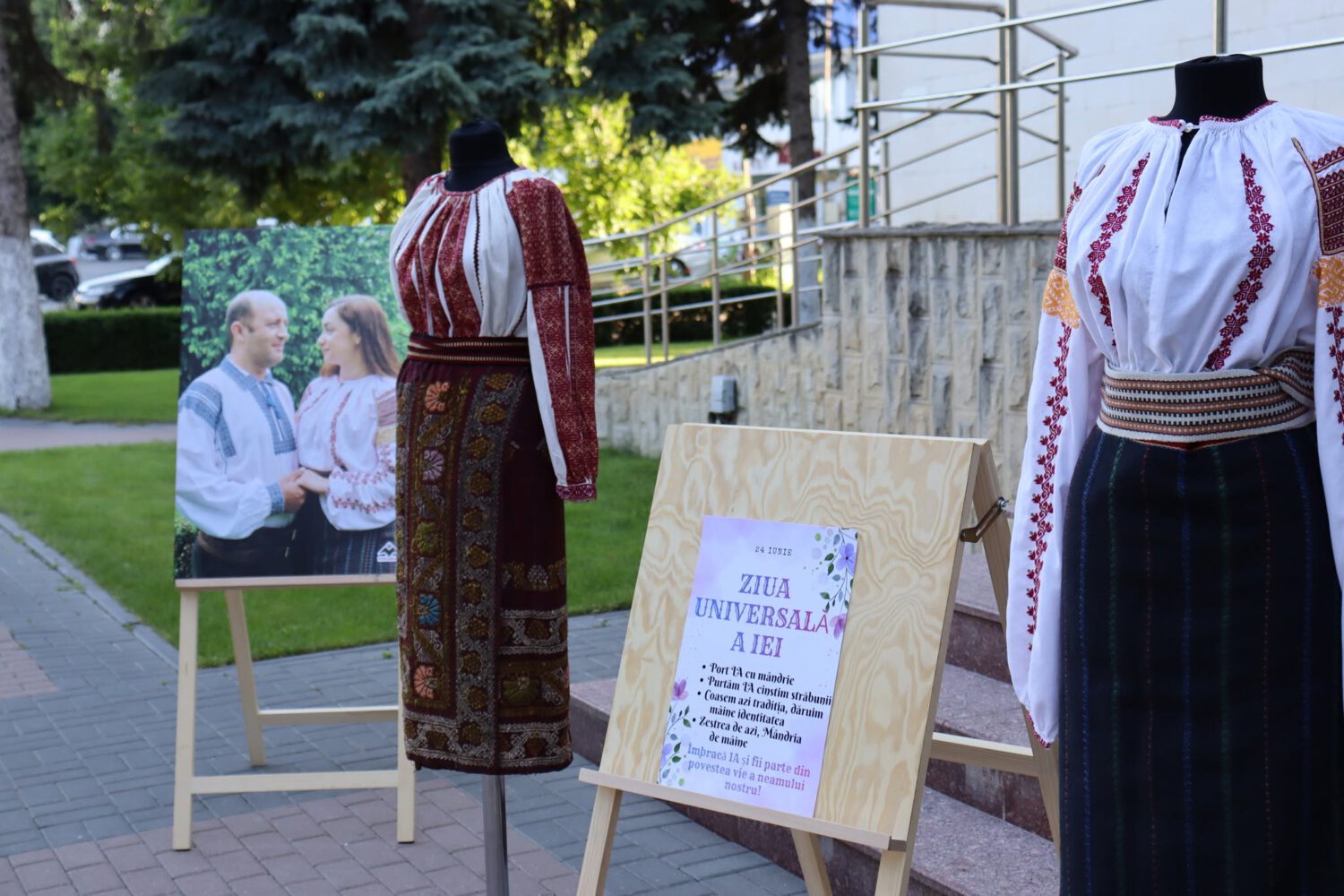 Ziua Internațională a Iei, marcată la Ialoveni. Expoziție de tablouri, șezătoare și defilare de costume 4 729736839 1548197053768566 4429129468189351797 n