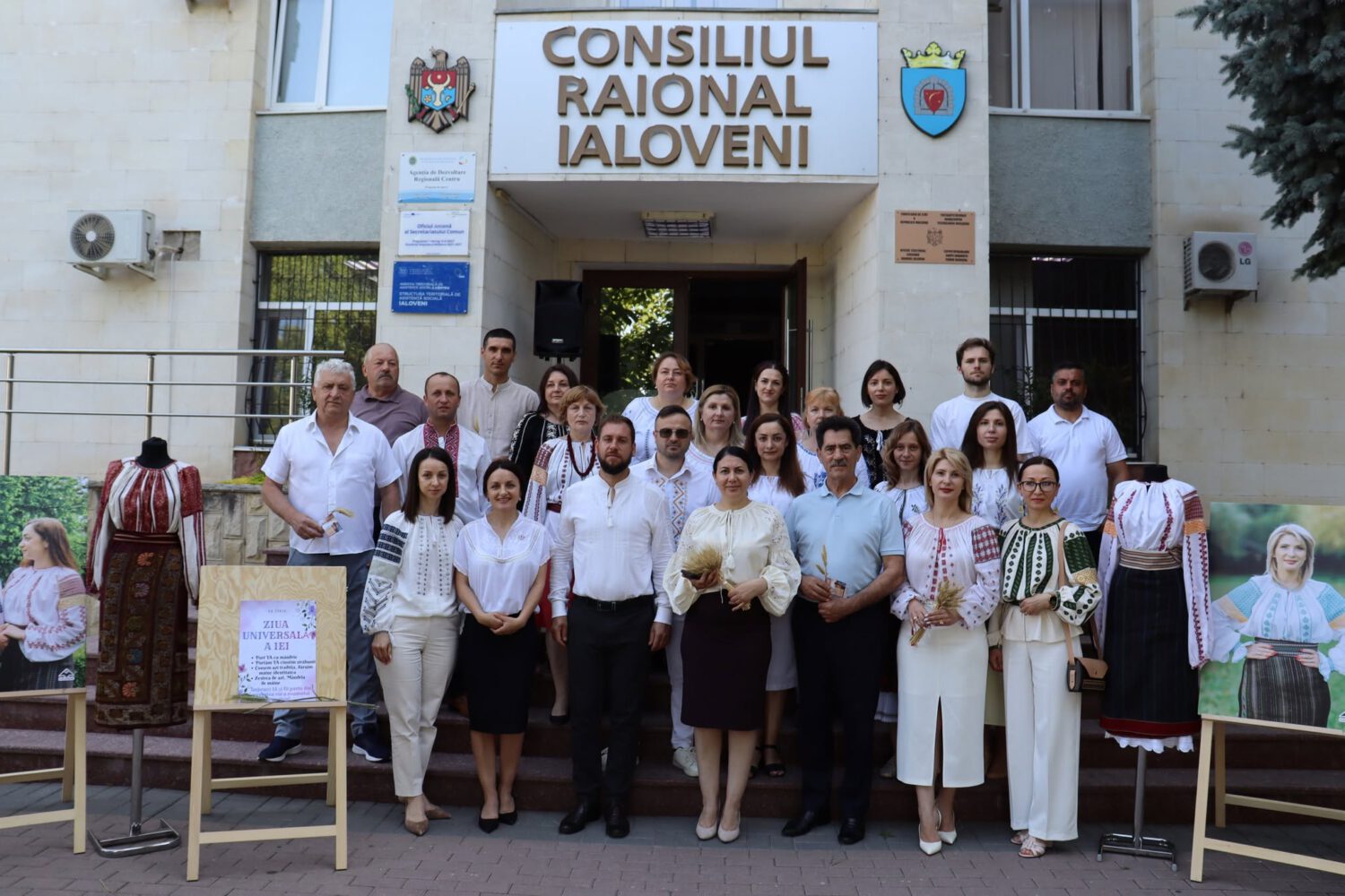 Ziua Internațională a Iei, marcată la Ialoveni. Expoziție de tablouri, șezătoare și defilare de costume 2 729805423 1548197150435223 7570775434526244805 n