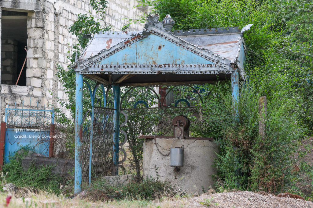 Locuitorii raionul din Ialoveni, îndemnați să nu folosească apa din fântânile inundate 1 fantana 1024x683 1
