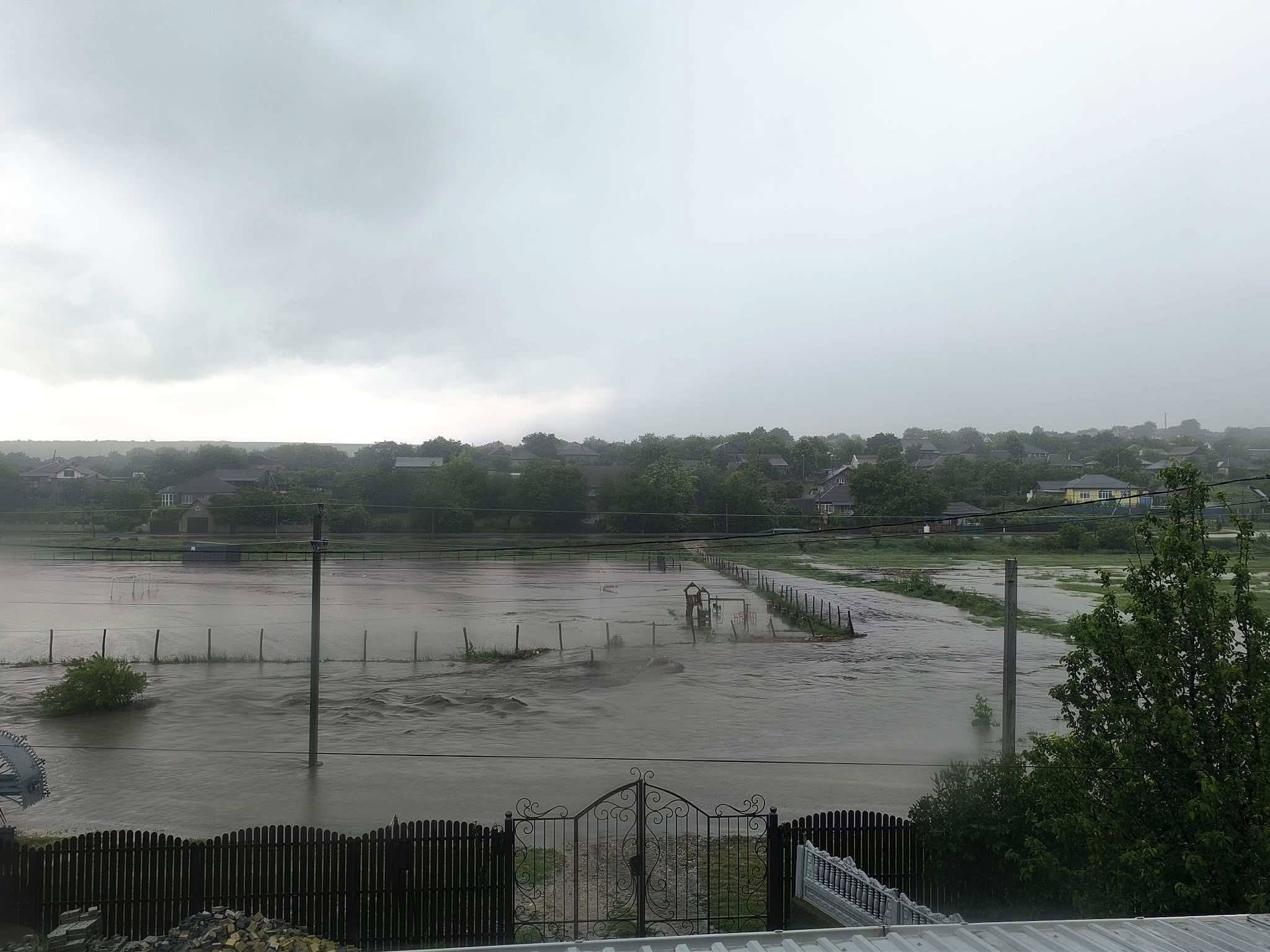 inundatii puhoi 2026