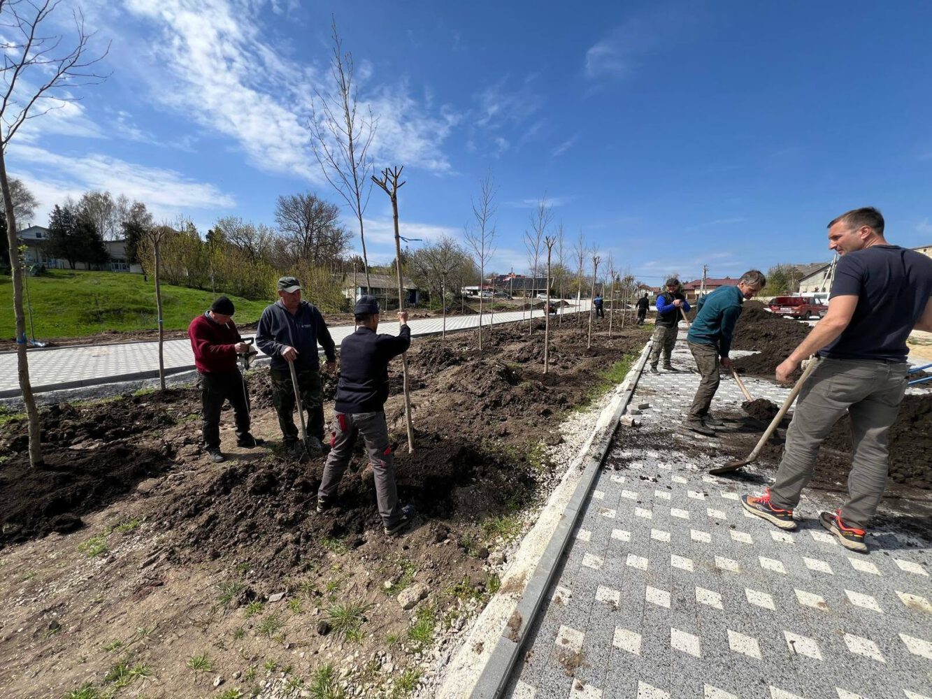 Comuna Măgurele continuă să investească în amenajarea parcului din centrul satului Răzeni 2 673996014 35867411822846012 3280918908525699784 n