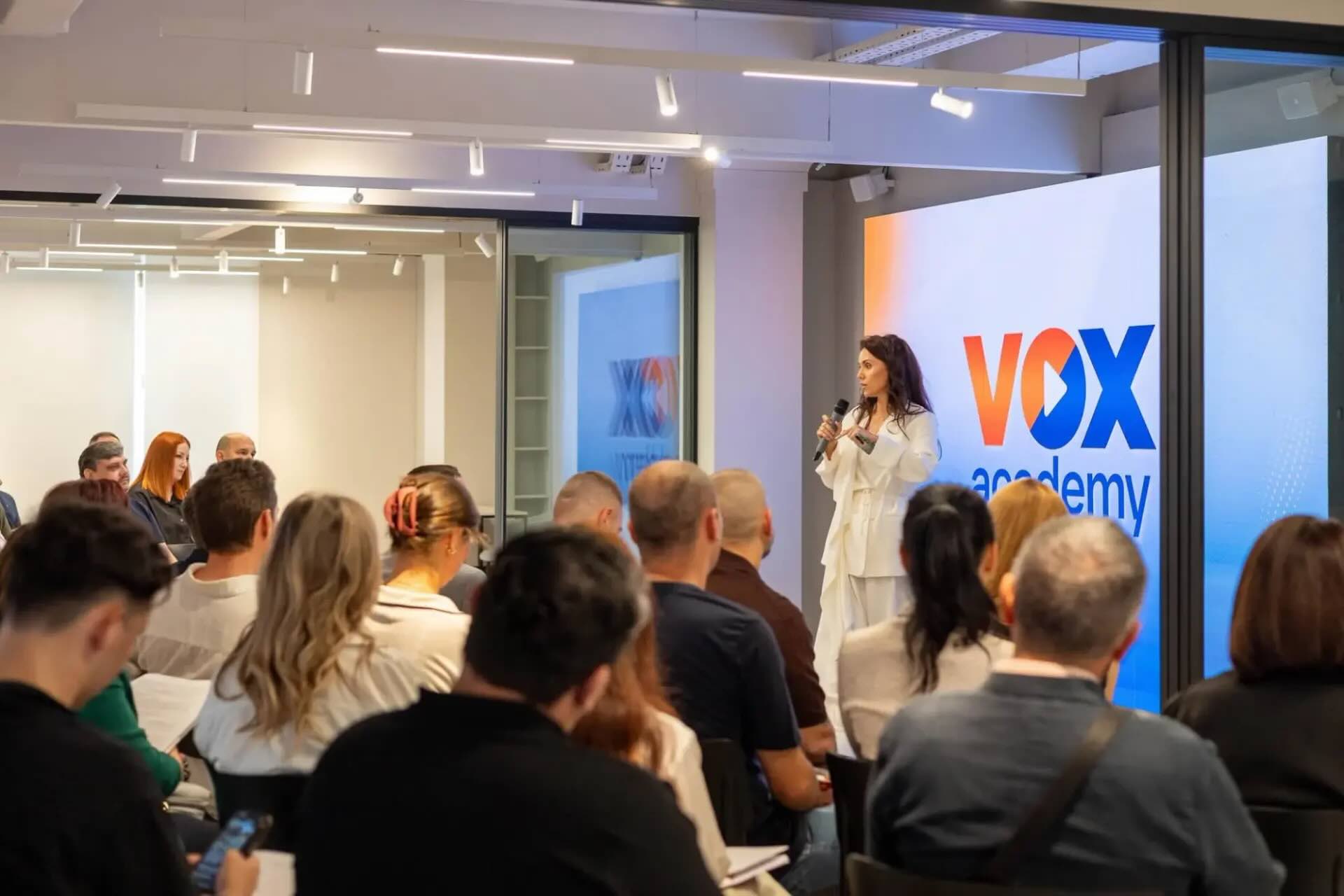 Curs de „gândire critică”: cum și pe cine instruiește VOX Academy a Nataliei Morari 1 1792391411178 5t693qlzryn